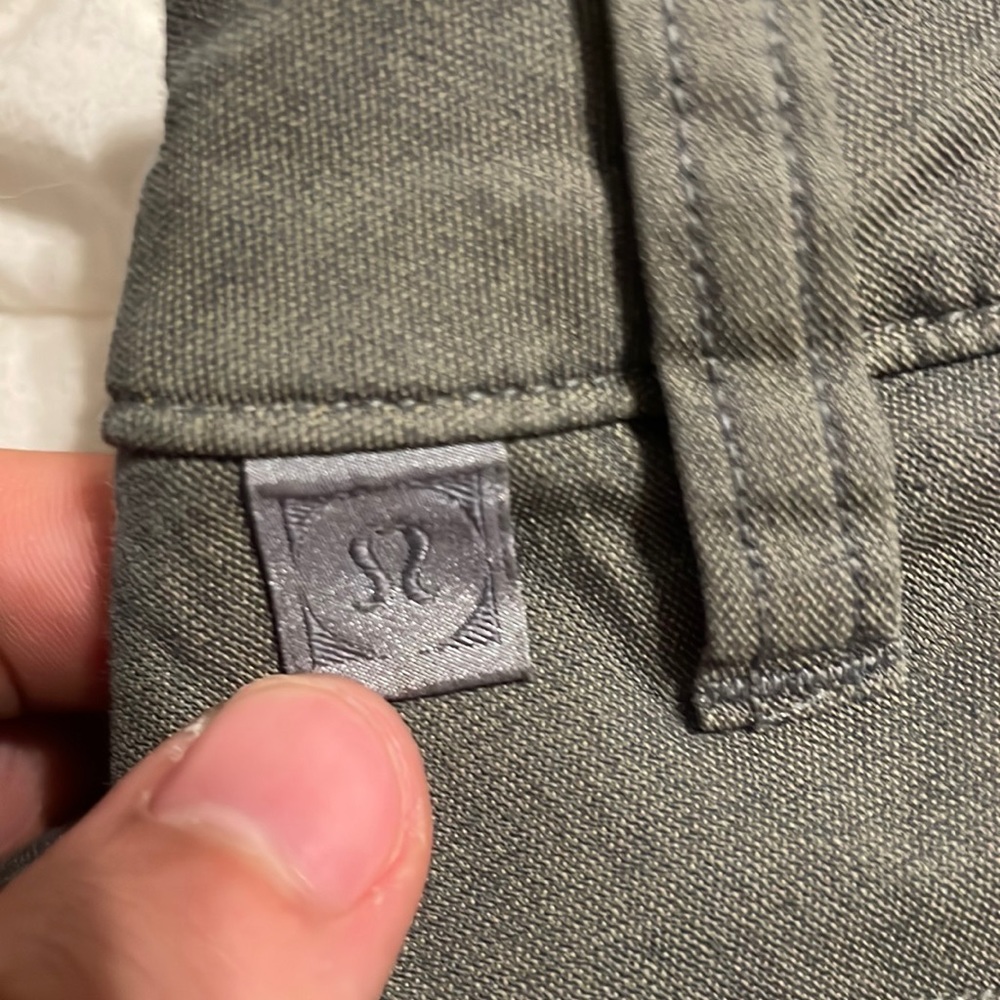 Lulu abc slim 33 pants